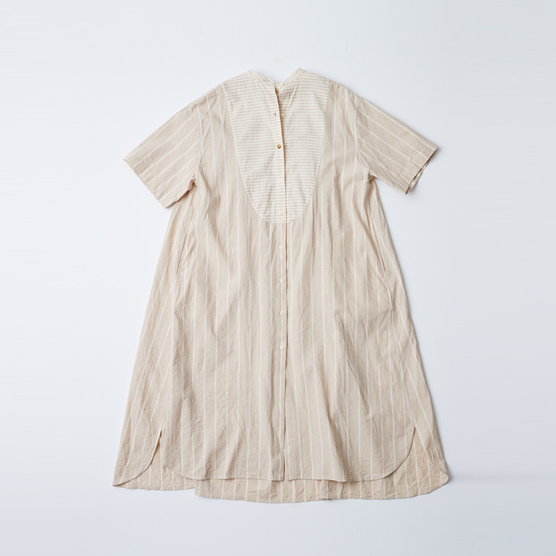 Front parted shirring dress_Beige